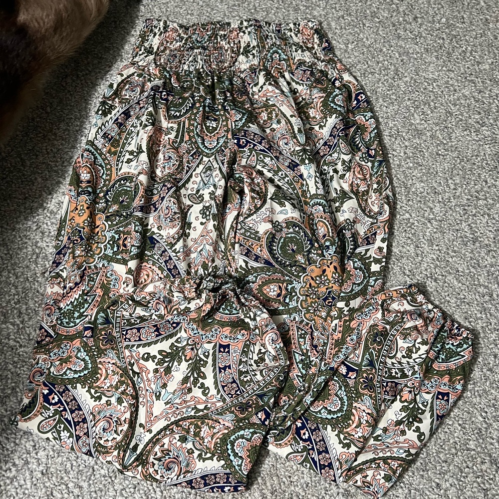 Women's Pants | Gomorn | NWOT | Size M